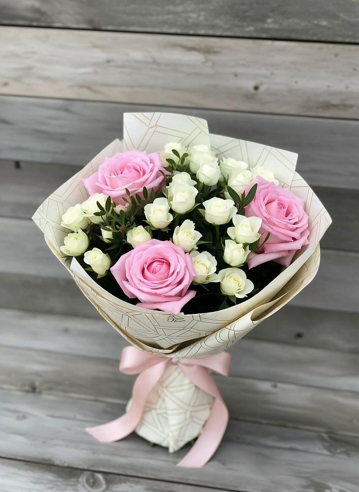 Букет цветов из: Розы в Ялуторовске
