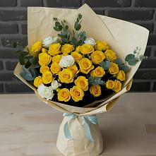 Букет цветов из:  Розы в Ялуторовске