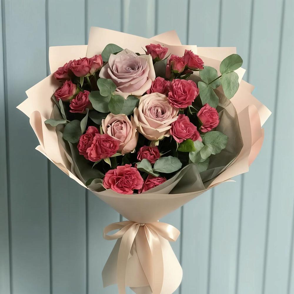 Букет цветов из: Гвоздики и Розы в Ялуторовске
