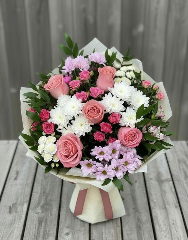 Букет цветов из: Альстромерии, Гвоздики, Розы и Хризантемы в Ялуторовске