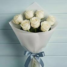 Букет 7 Белых роз Эдлесс Лав в Ялуторовске