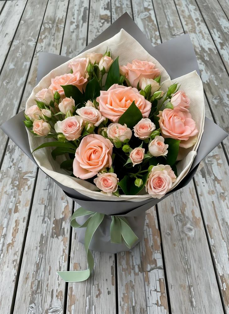 Букет цветов из: Розы в Ялуторовске
