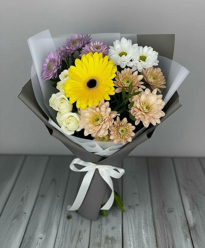 Букет цветов из: Розы, Герберы и Хризантемы в Ялуторовске