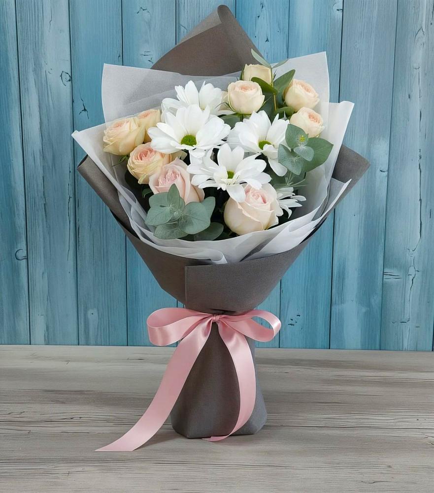 Букет цветов из: Хризантемы и Розы в Ялуторовске