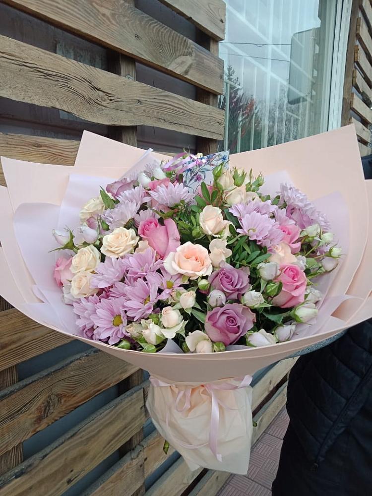 Букет цветов из: Розы и Хризантемы в Ялуторовске