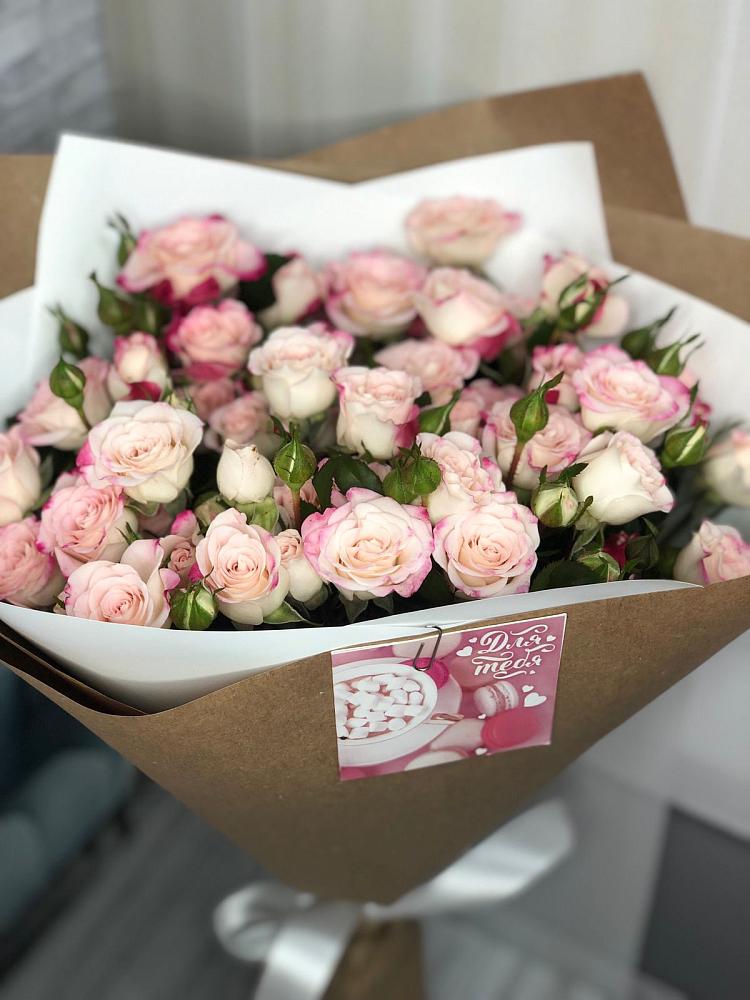 Букет цветов из: Розы в Ялуторовске