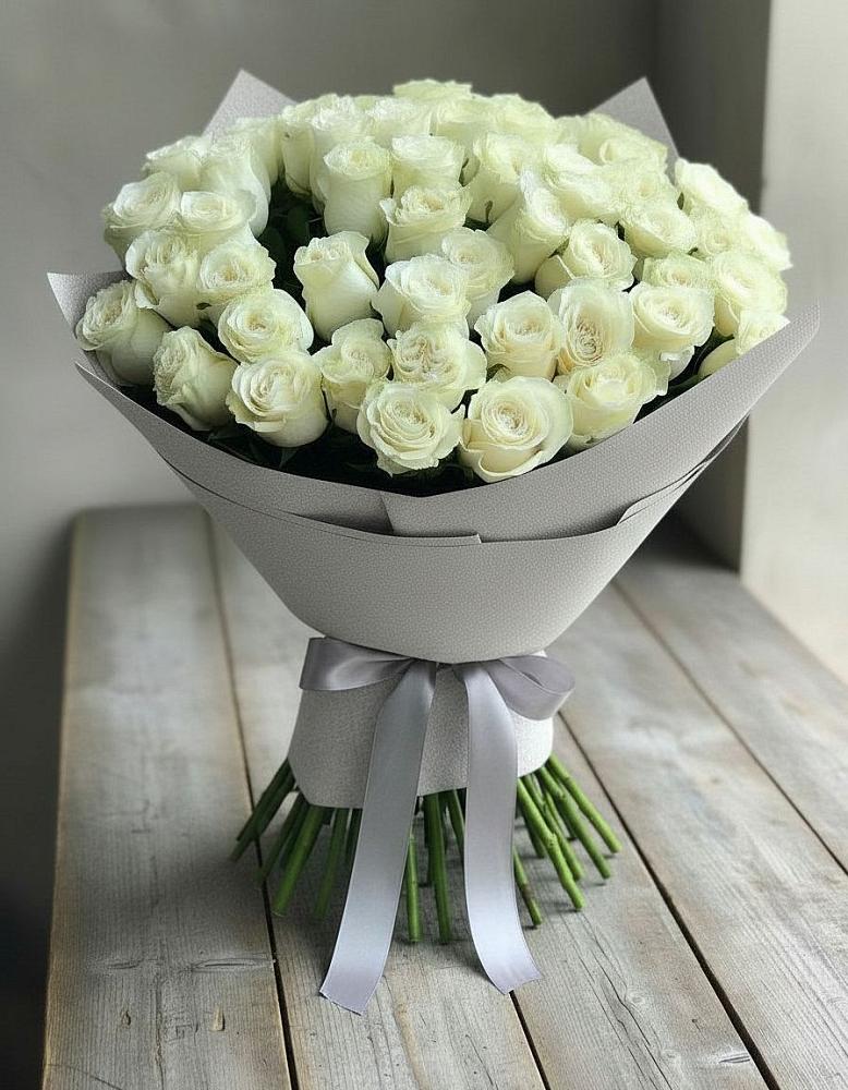 Букет 35 Белых роз в Ялуторовске