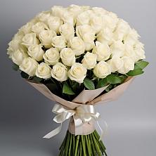 Букет 101 беля роза Белоснежка в Ялуторовске