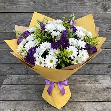 Букет цветов из:  Ирисы, Хризантемы и Ромашки в Ялуторовске