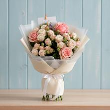 Букет цветов из:  Розы в Ялуторовске